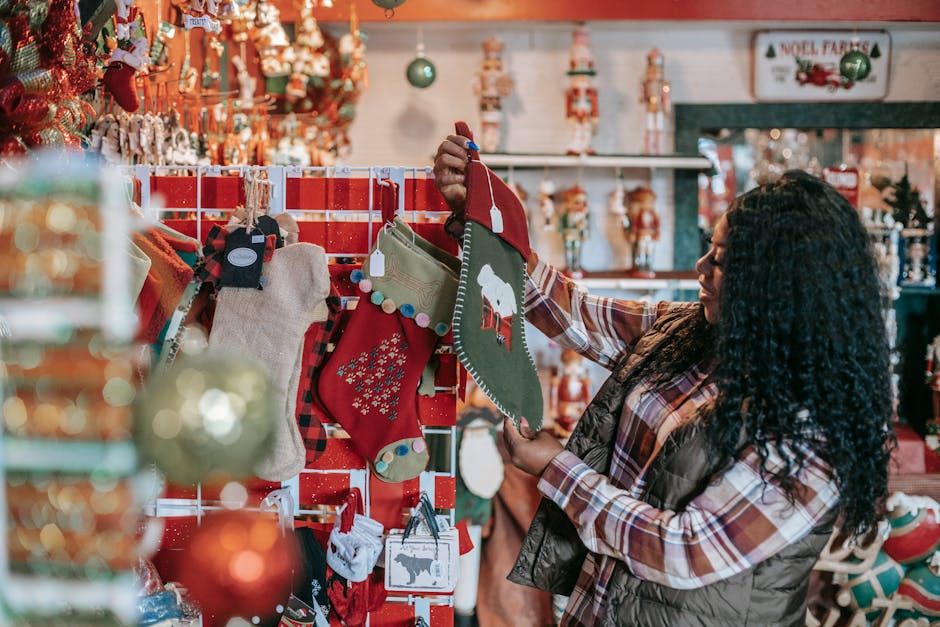 How to Store Holiday Decorations Neatly